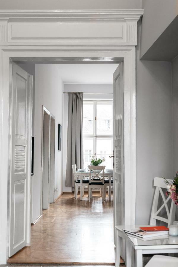 Square Apartment - Loftaffair Cracovie Extérieur photo