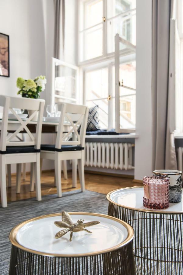 Square Apartment - Loftaffair Cracovie Extérieur photo