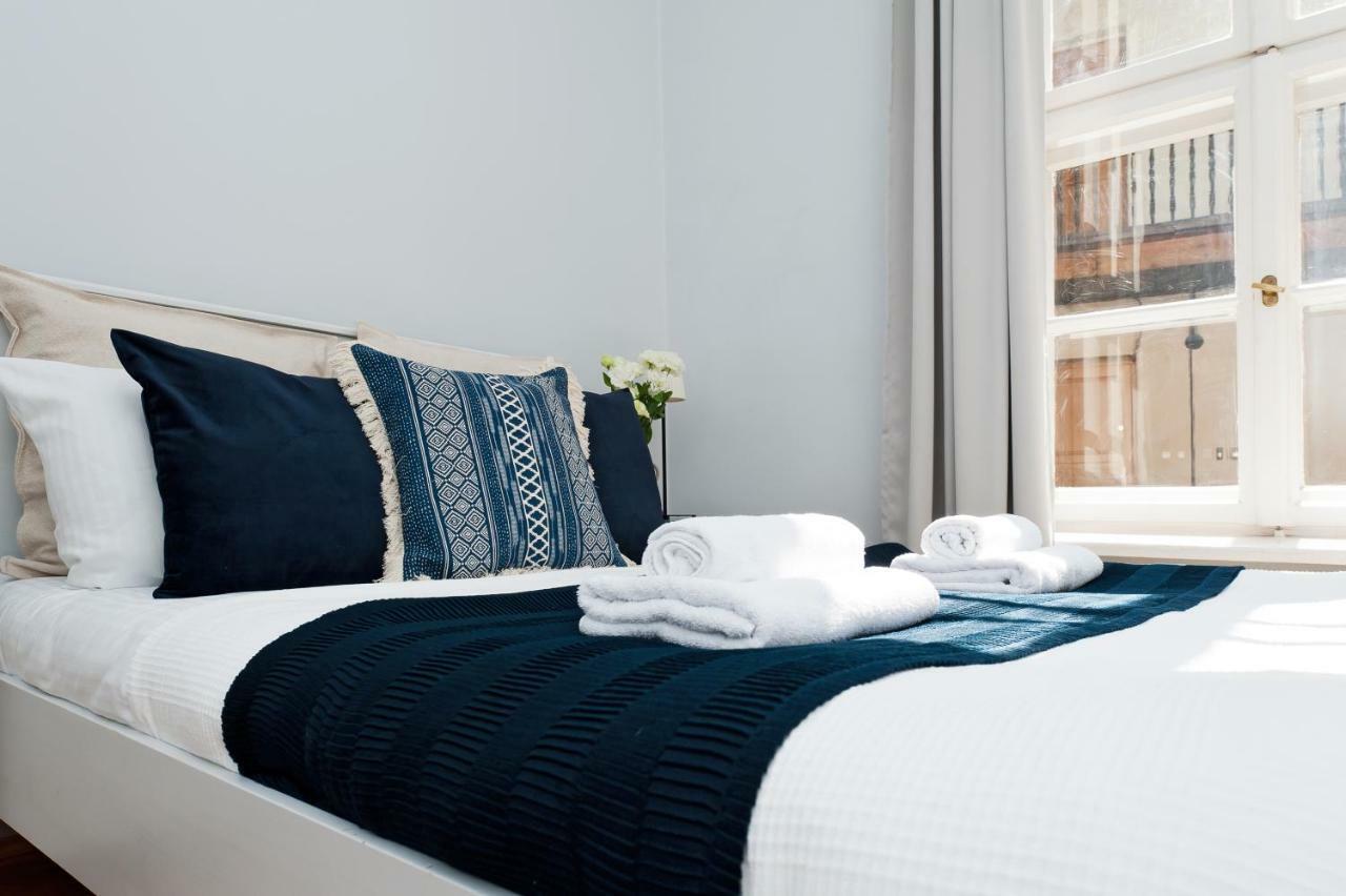 Square Apartment - Loftaffair Cracovie Extérieur photo